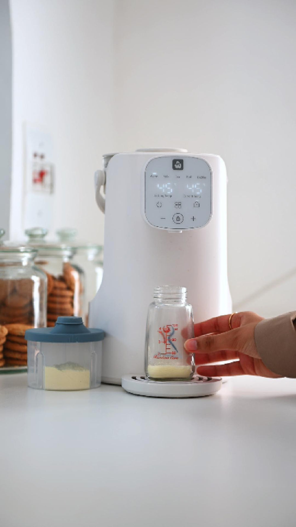 <h3>اكثر من 5000 ام تثق في امومة 💕</h3>