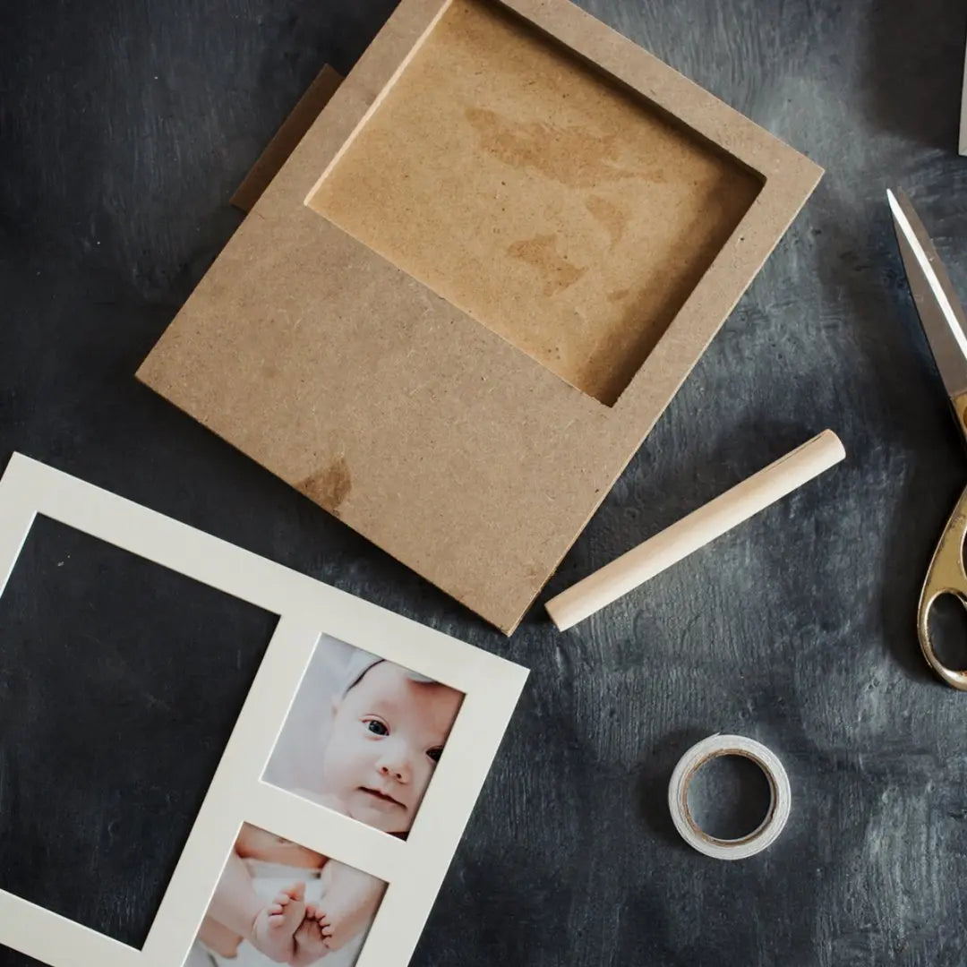 BABY FRAME HAND AND FOOT PRINT - اطار طباعه يد وقدم الطفل ShopzzKuwait